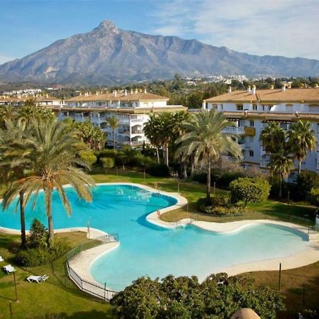 Great Puerto Banus Apartment Marbella Luaran gambar