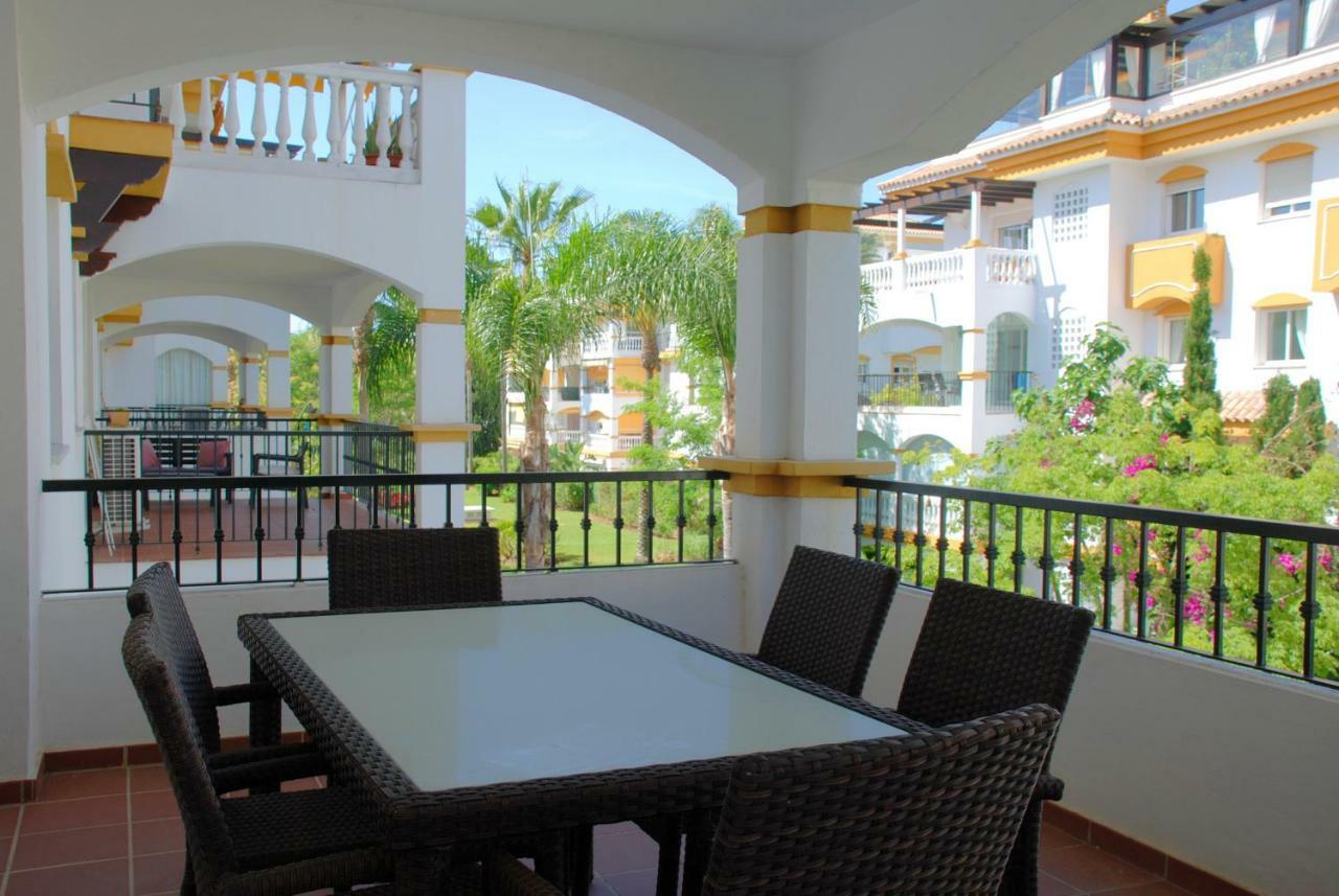 Great Puerto Banus Apartment Marbella Luaran gambar